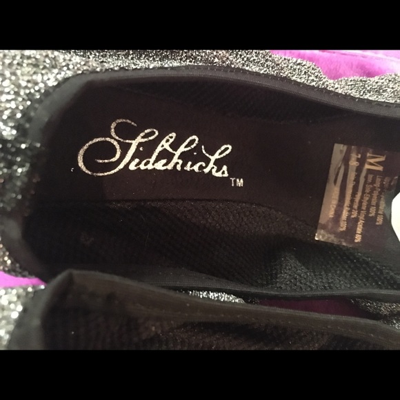 Woman’s sparkle SideKicks Foldable take along slippers. Size-Medium - Picture 3 of 11